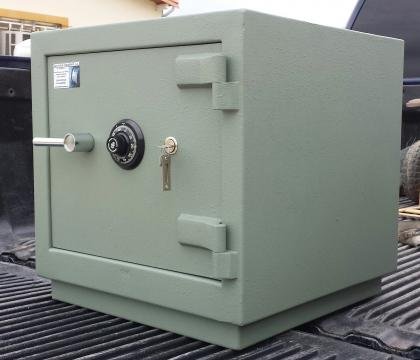 Cajas Fuertes Bóvedas Cofres Cerrajero Técnico 04128808182