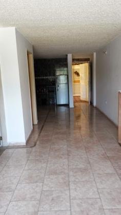 alquilo apartamento en Urbanización Jardines de Santa Rosa, Cúa, Estado Miranda.