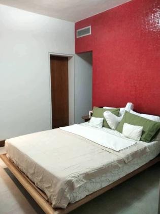 Casa en valencia  los nísperos