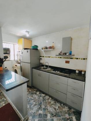 VENTA APARTAMENTO EN LA CANDELARIA A MEDIA CUADRA DEL NUEVO SAMBIL
