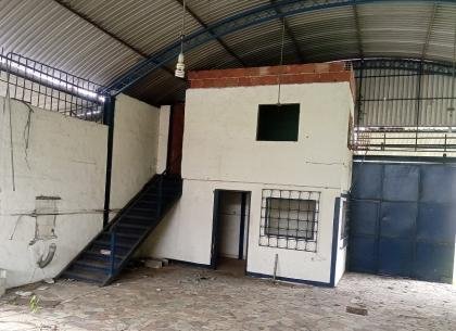 En venta 3 en 1 (Galpon +Casa+Terreno) a 40 minutos de caracas