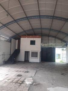 En venta 3 en 1 (Galpon +Casa+Terreno) a 40 minutos de caracas