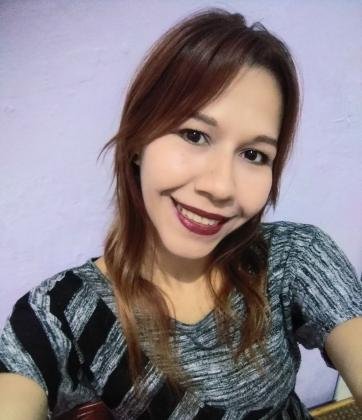 Profesora de piano, canto y lectura musical. A domicilio. 0412-9636832