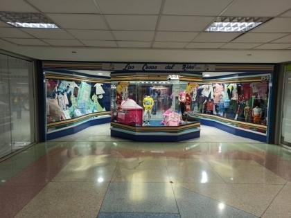 Se Vende Local Comercial en Centro Comercial Metrópolis Shopping Center, San Diego.