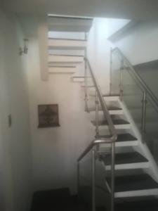 IMPERMEABILIZACION DE TANQUES DE AGUAS DESTAPES DE CAÑERIAS REPARAMOS BOTES DE AGUAS SERVICIOS DE H