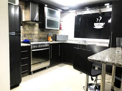 vendo town house 2 piso 140m2