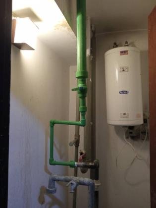 INSTALACION DE CALENTADORES DE AGUAS GRIFERIAS LLAVES FILTROS DE AGUAS GRUPOS DE DUCHAS BASTAGOS POCETAS FREGADEROS DESAGUES SIFONES DESTAPES EN GENER