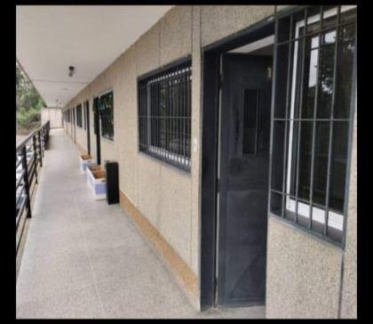 SE ALQUILA LOCAL COMERCIAL DE 80 mts cuadrados SIN COBRO DE DEPOSITO NI ADELANTO