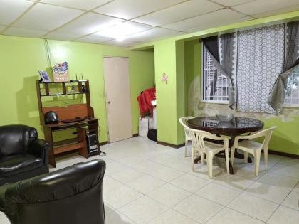 SE VENDER HERMOSO APARTAMENTO FRENTE AL BANCO CENTRAL DE VENEZUELA
