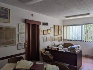 Oficina de 76 m2 en Bulevar Panteon Negociable