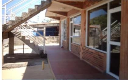 Venta 2 locales comerciales 74 y 28 Mts2 higuerote