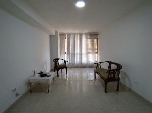 Venta de Apartamento 3Hab/2Baño en Res. Tamarindo - Pérez Bonalde Bulevar Catia